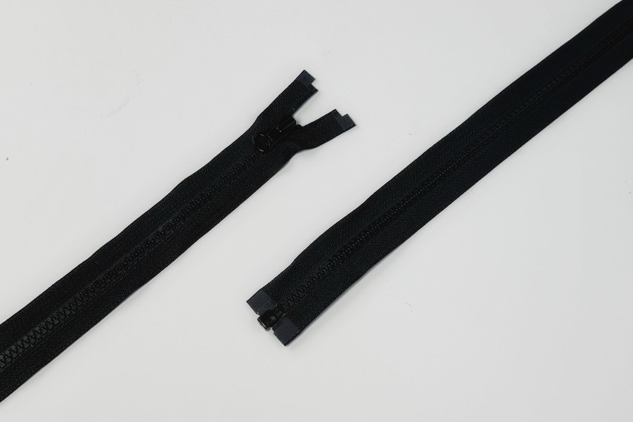 Блискавка YKK Тип 5, 1 замок чорний 70 см VSOR-70-580-DA8LHD