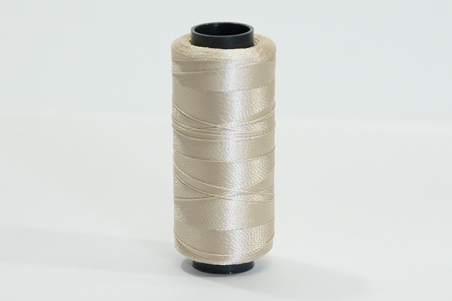 Нитки вишивальні Royal 500 м віскоза 100% полиновий світлий 118