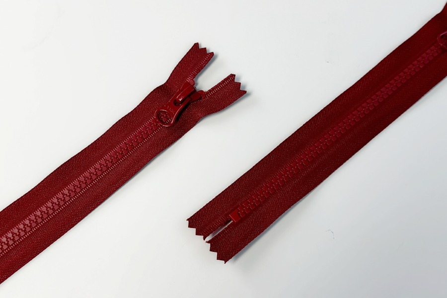 Блискавка YKK Тип 5, нероз'ємні бордовий 18 см