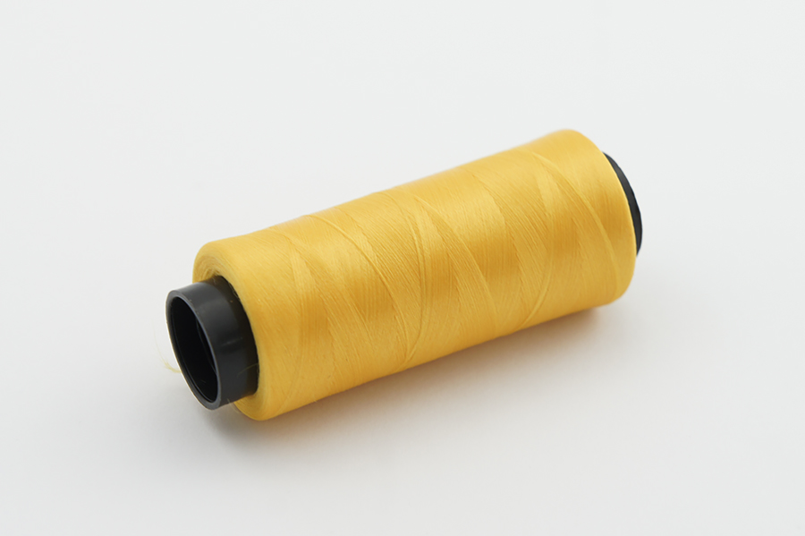 Нитки швейні 150D Barva текстуровані поліестер 100% жовтий канарейковий 500 м 005Т