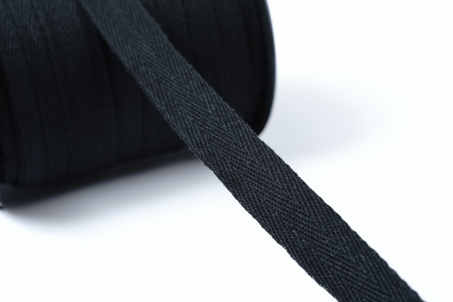 Стрічка кіперна 20 мм чорний