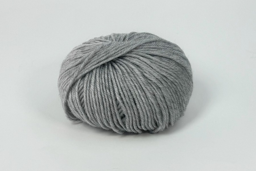 Пряжа Кашемірова вовна 93%, поліамід 7% сірий 90м(50гр)