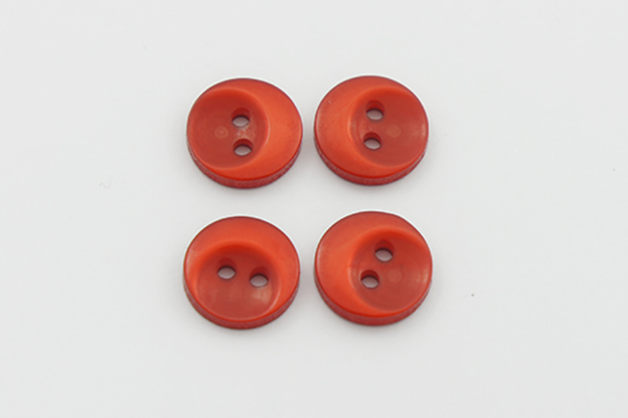 Гудзик 12 мм Mertbutton 2 отвори перламутр червоний 4012
