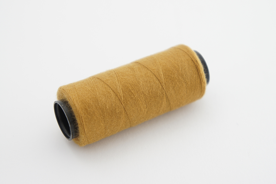 Нитки швейні №40/2 Barva поліестер 100% золотистий 250 м 7033