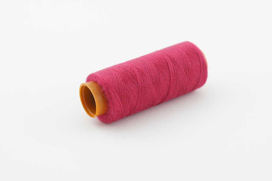 Нитки швейні №28/2 Barva поліестер 100% фуксія 200 м 6001