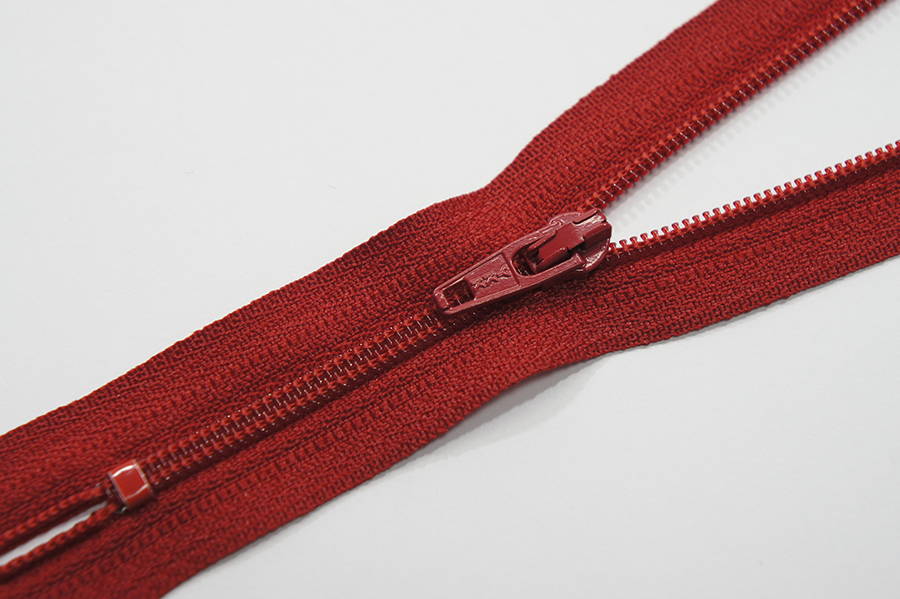 Блискавка YKK Тип 3 червоний яскравий 18 см