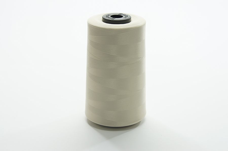 Нитки швейні 150D Barva молочний 10000 м А017