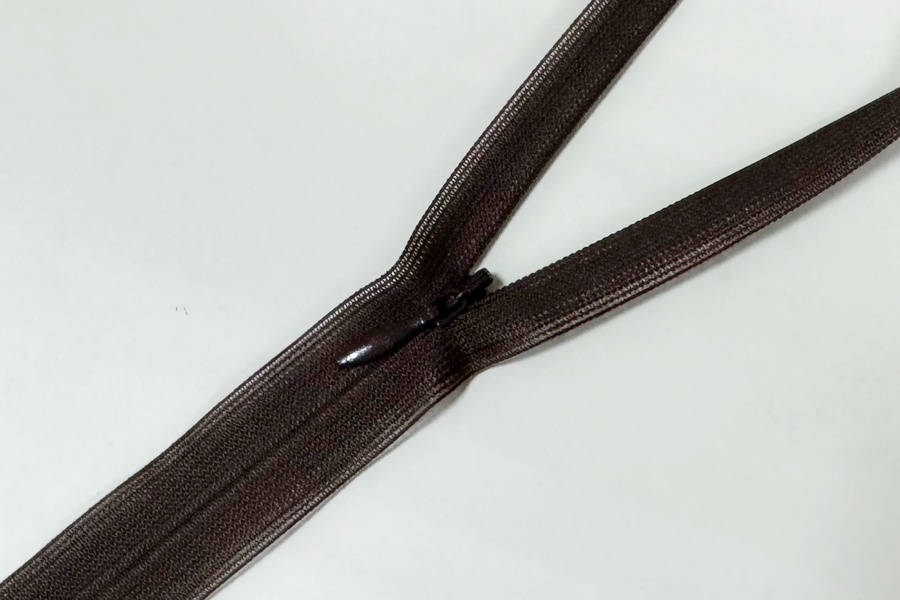 Блискавка YKK Тип 2 шоколадний 20 см