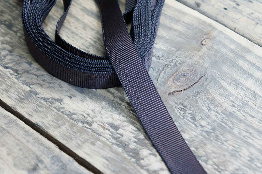 Тасьма для штанів 15 мм Лента коричневий темний