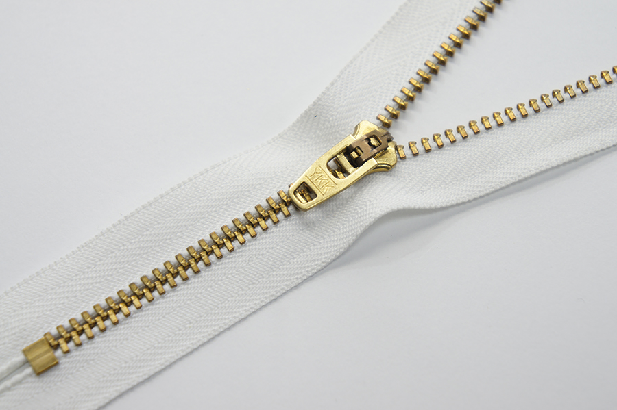 Блискавка YKK Тип 3, нероз'ємні білий 18 см YGRC-18-501-GSN8