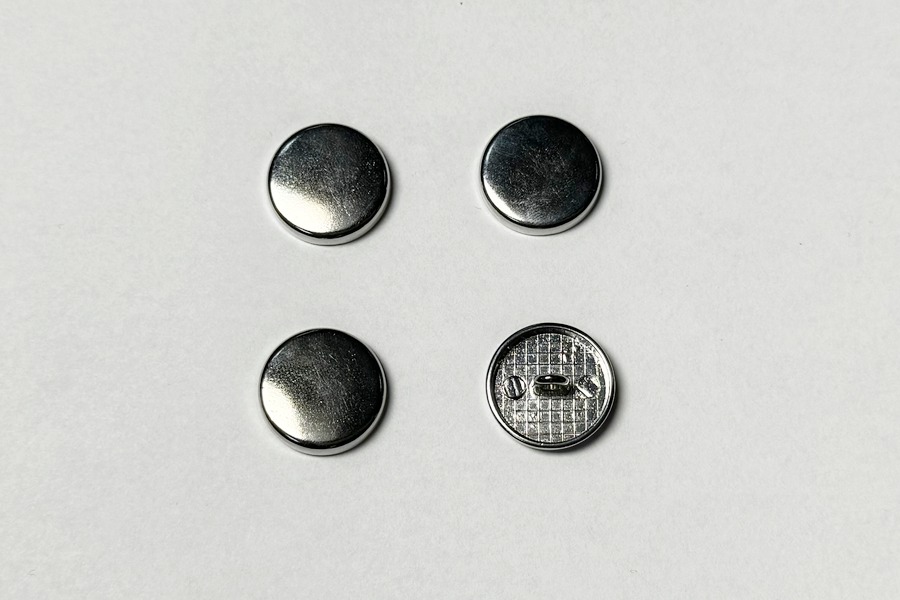 Гудзик на ніжці 18 мм Mertbutton нікель CN-26