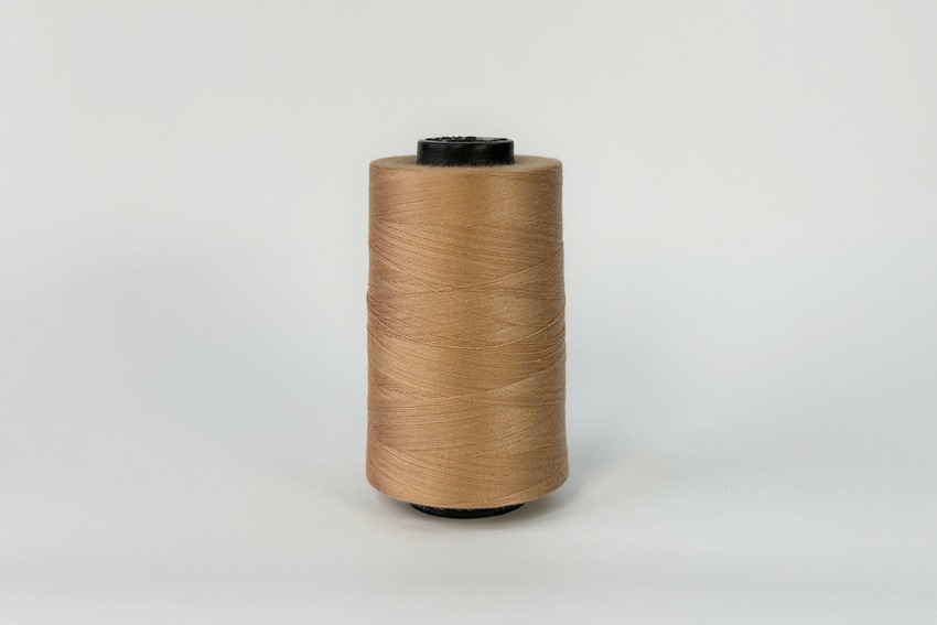 Нитки швейні №28/2 Barva армовані поліестер 100% бежевий капучіно 2500 м 7038