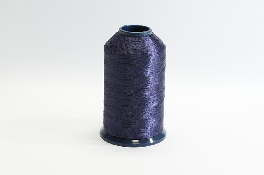 Нитки вишивальні Royal 5000 м поліестер 100% синій темний Р090-120-5000ПЕ