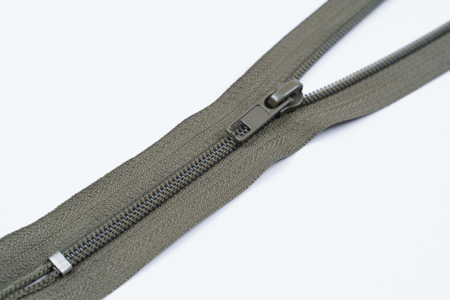 Блискавка MH Тип 6 хакі 18 см 5NCE-018-2000-0242