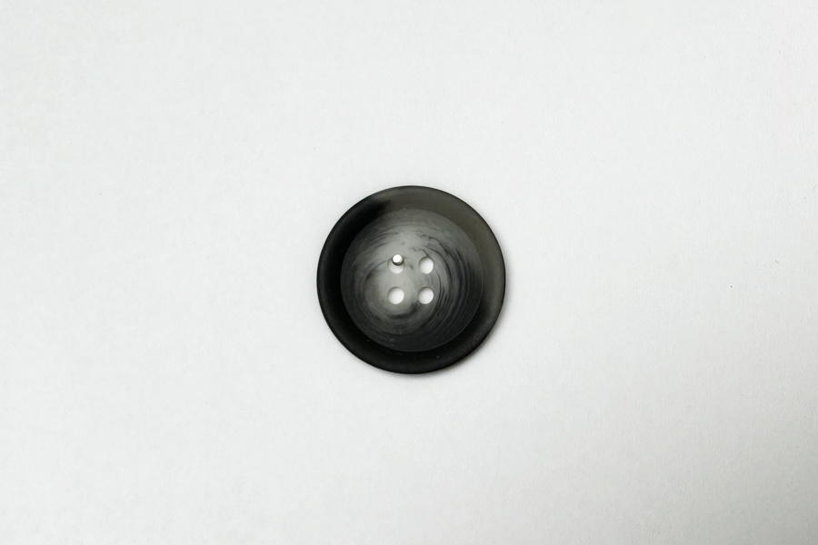 Гудзик 25 мм Mertbutton 4 отвори класичний різнокольоровий 2607-40-10