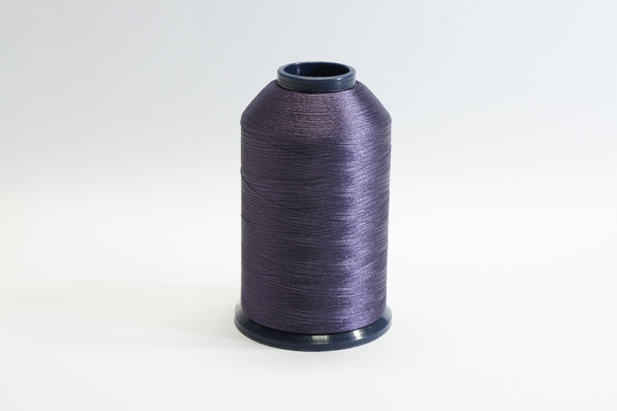 Нитки вишивальні Royal 5000 м поліестер 100% фіолетовий коричневий Р089