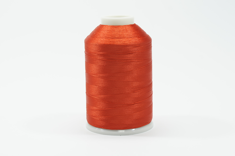 Нитки вишивальні Royal 5000 м віскоза 100% червоний світлий С510