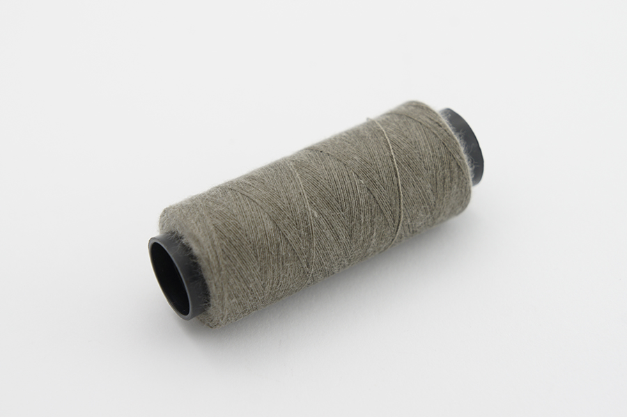 Нитки швейні №40/2 Barva поліестер 100% бежевий сірий 250 м 5040