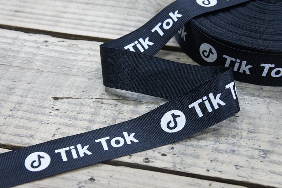 Тасьма 30 мм Mertbutton з написом різнокольоровий 16-09-777