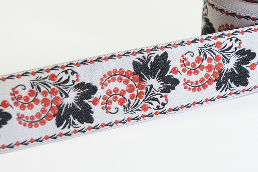 Тасьма 30 мм гобелен білий 1-30-1324/999