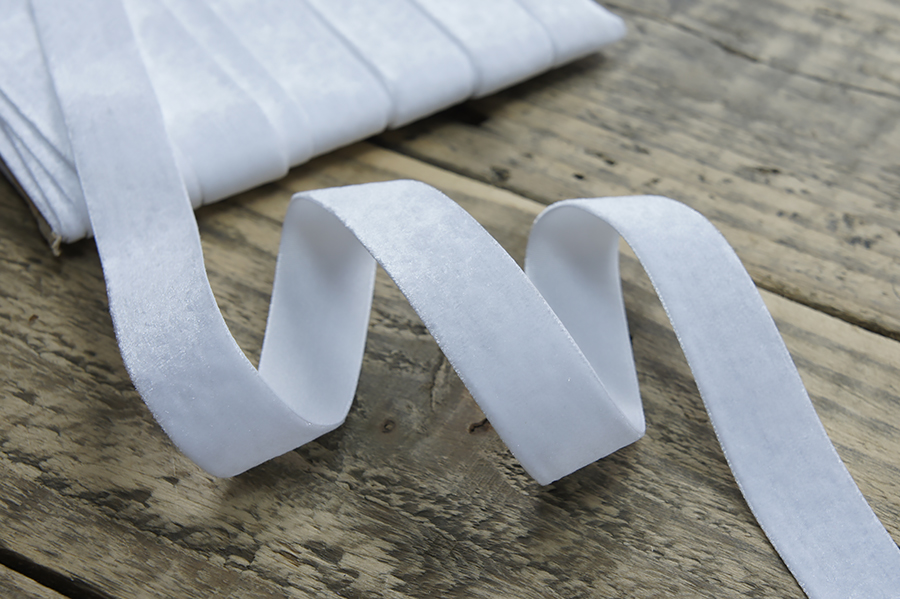 Тасьма 20 мм з відтиском білий