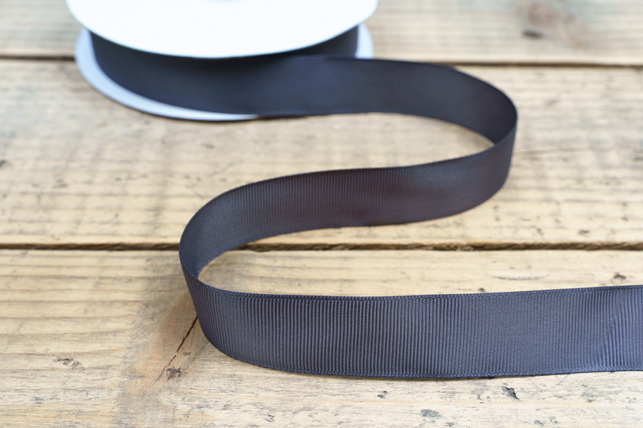 Тасьма 25 мм MH сірий темний