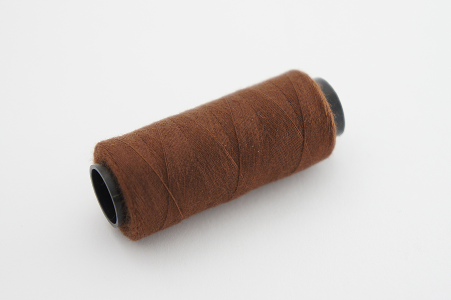 Нитки швейні №40/2 Barva поліестер 100% коричневий 250 м 7045