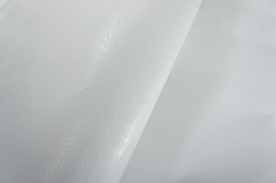 Флізелін клейовий (80+15 г) для вишивання MH білий 90 см