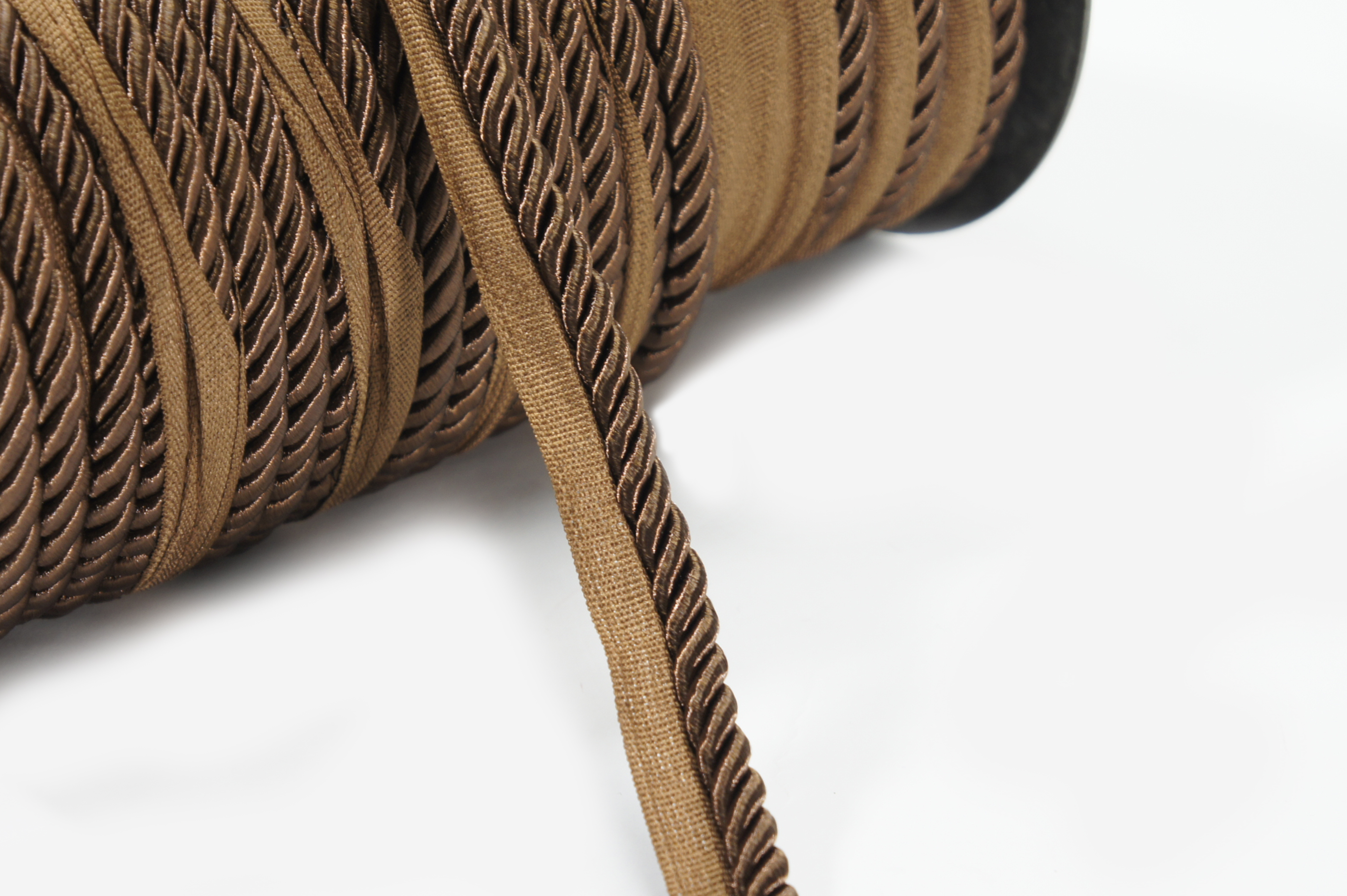 Шнур 10 мм декоративний з кантом MH коричневий