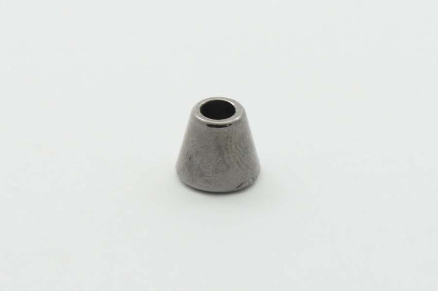 Наконечник для шнура 4 мм Mertbutton нікель чорний