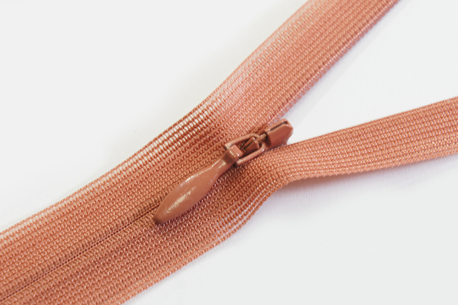 Блискавка YKK Тип 2 теракотовий рудий 20 см