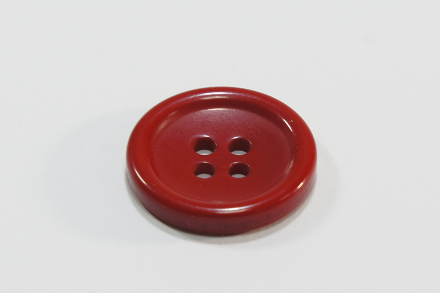 Гудзик 18 мм Mertbutton 4 отвори однотонний червоний ВР-179