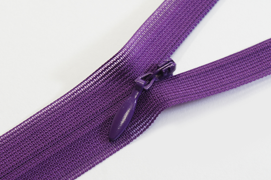 Блискавка YKK Тип 2 бузковий темний 20 см