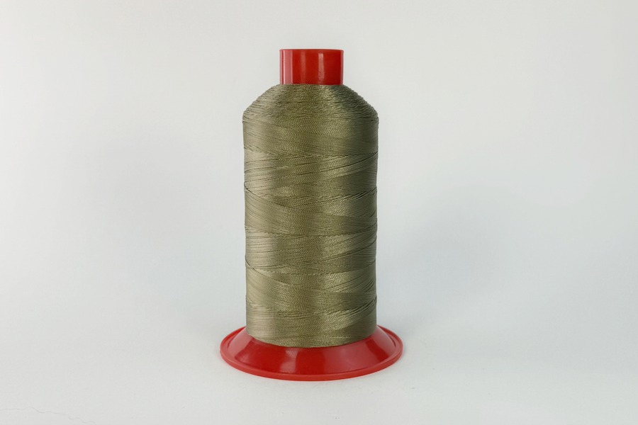 Нитки швейні №30 Barva високоміцні поліестер 100% хакі світлий 2400 м 7023-250/3-200-ПЕ-HS