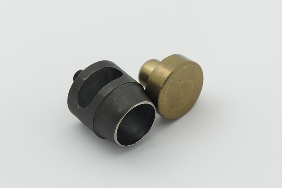 Насадка + п'ятак для пробиття дірок 18,0 мм + п'ятак Castiglioni