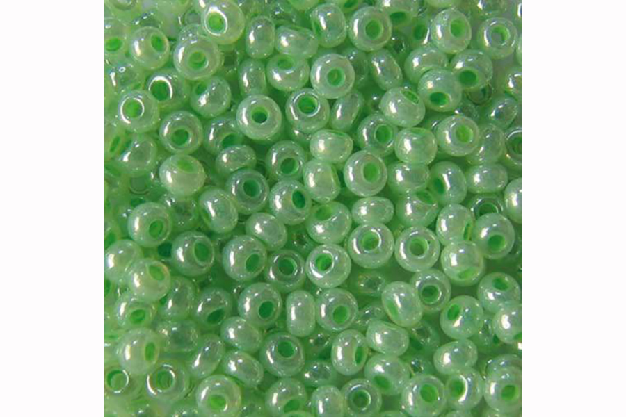 Бісер Preciosa 37154 №10 алебастр фарбована серединка салатовий 2,3 мм