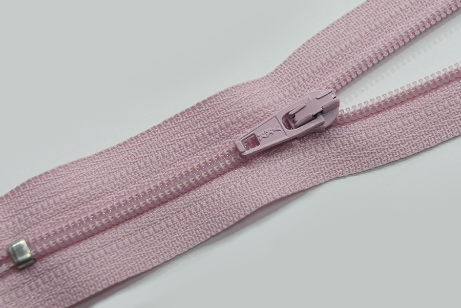 Блискавка YKK Тип 3 рожевий 18 см