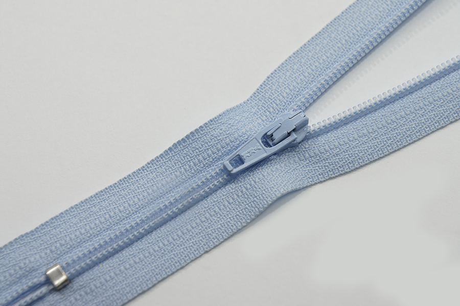 Блискавка YKK Тип 3 блакитний світлий 18 см