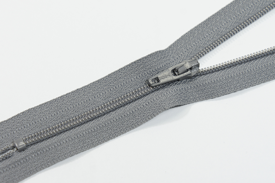 Блискавка YKK Тип 3 сірий бузковий 18 см