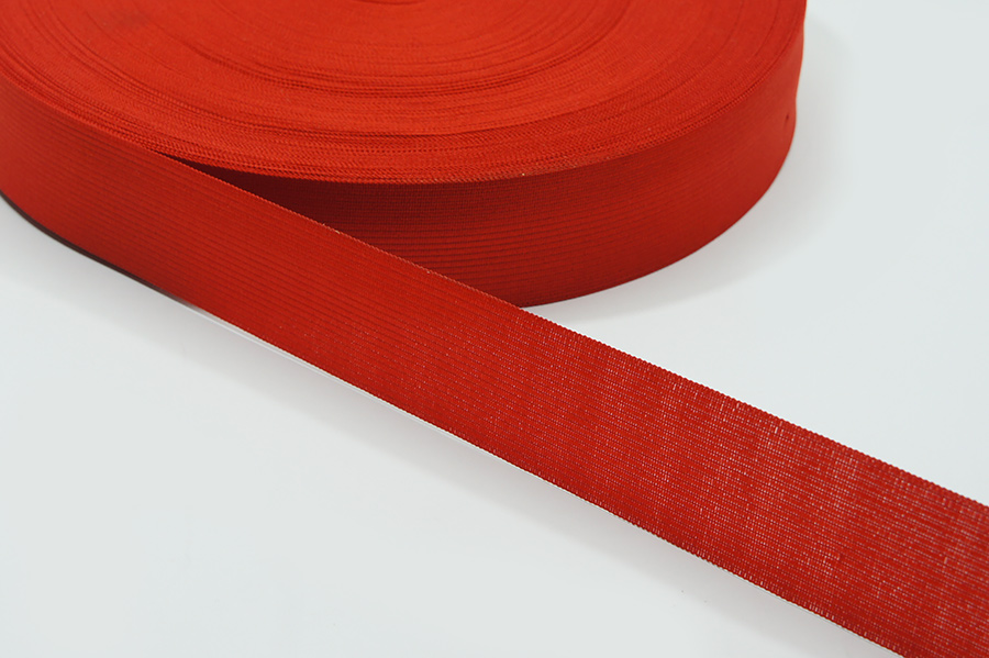 Тасьма 23 мм в'язана червоний