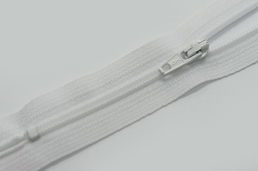 Блискавка YKK Тип 3 білий 18 см