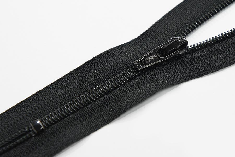 Блискавка YKK Тип 3 чорний 20 см