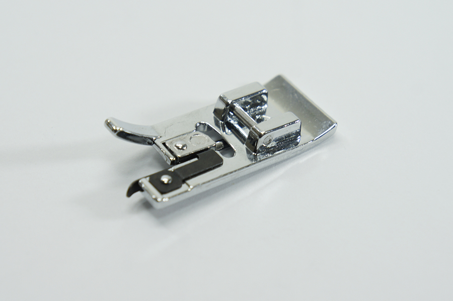 Лапка оверлочна MH