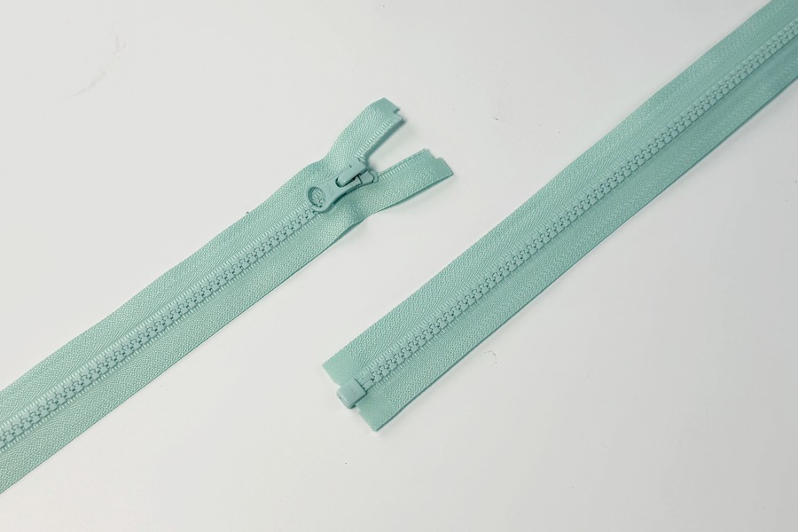 Блискавка YKK Тип 5, 1 замок бірюзовий блідий 40 см