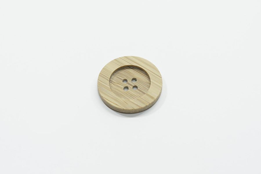 Гудзик 28 мм Mertbutton 4 отвори під дерево дерево темне