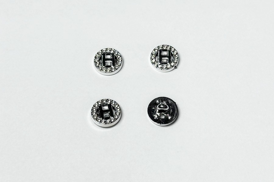 Гудзик на ніжці 15 мм Mertbutton металізований срібло BR-662-24-silv