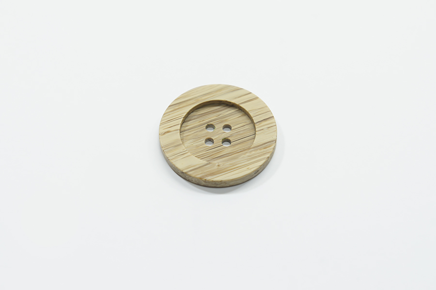 Гудзик 32 мм Mertbutton 4 отвори під дерево дерево темне