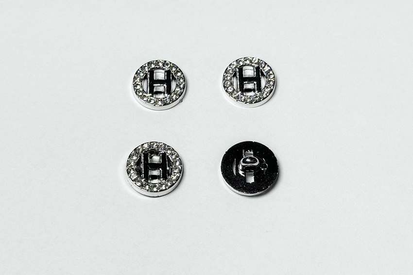 Гудзик на ніжці 17 мм Mertbutton металізований срібло BR-662-28-silv