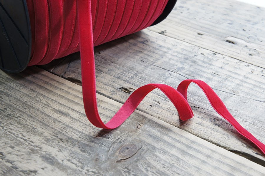 Тасьма 10 мм червоний