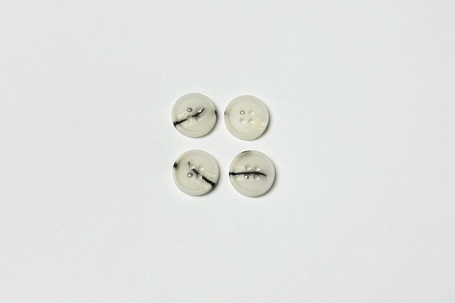 Гудзик Mertbutton класичний молочний кремовий 15 мм 4 отвори